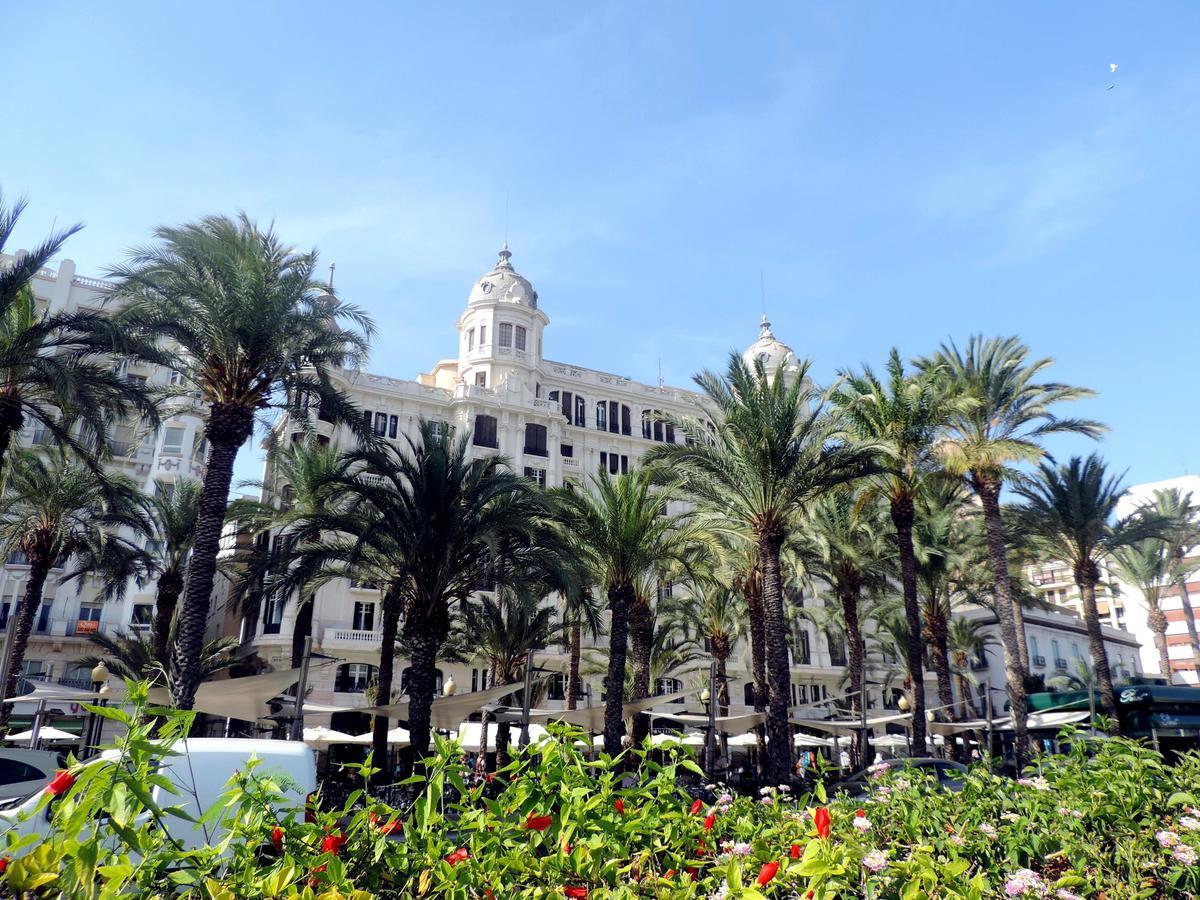 Hotel Maritimo Alicante Bagian luar foto